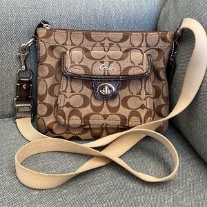 Coach shoulder bag